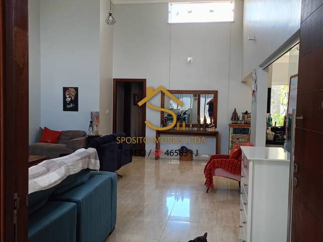 #25 - Casa para Venda em Marília - SP - 2